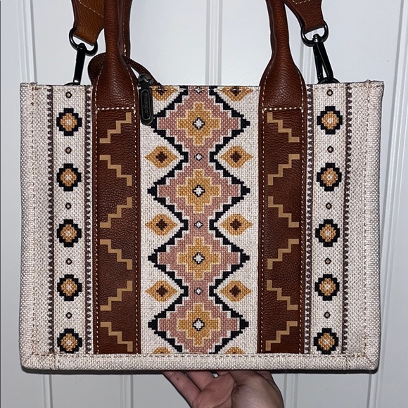 Wrangler Brown and Cream Women's Bag - Picture 3 of 4